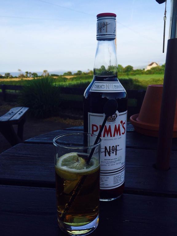 Ty Dderw Country Inn Moelfre Bagian luar foto