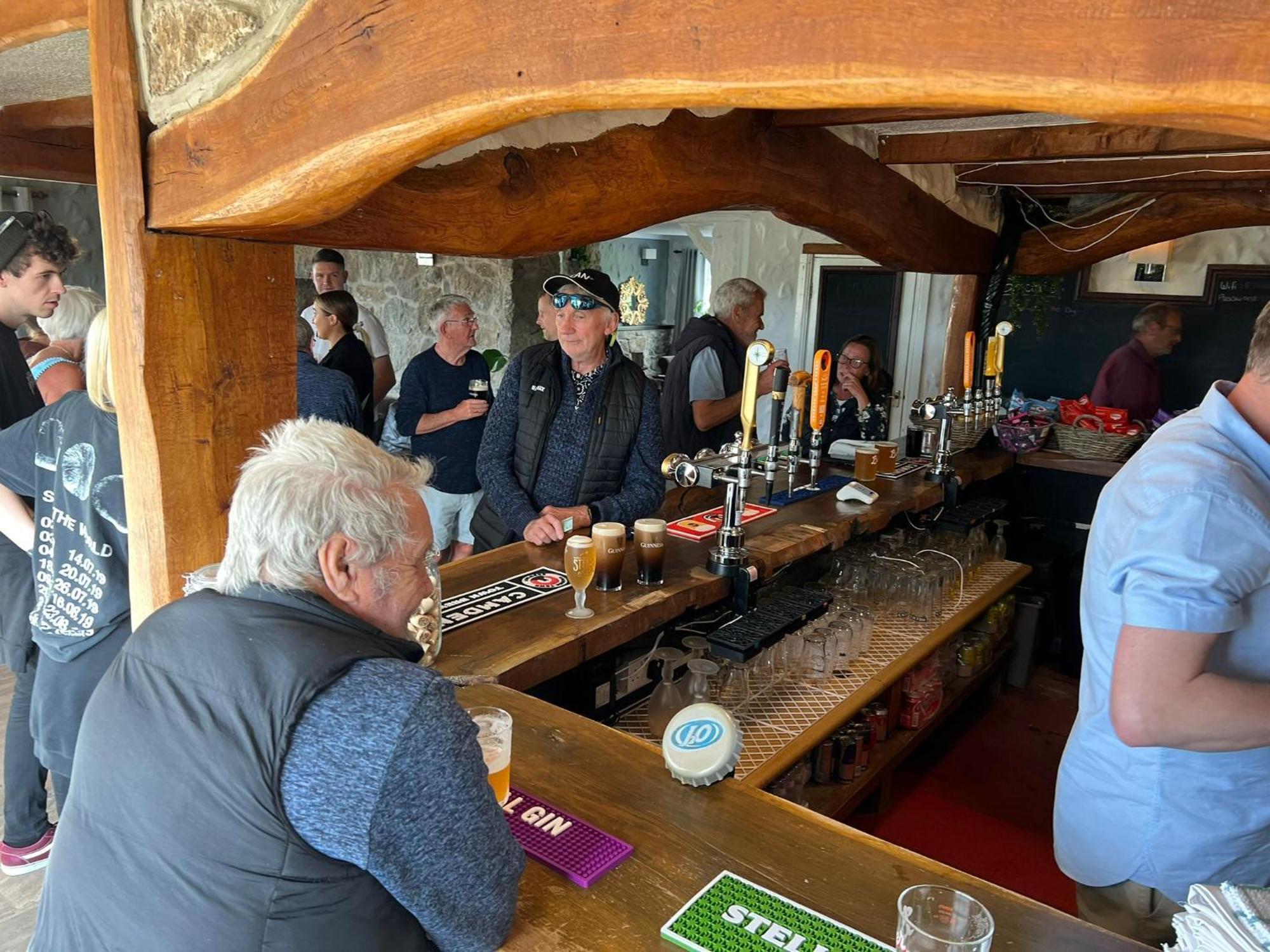 Ty Dderw Country Inn Moelfre Bagian luar foto