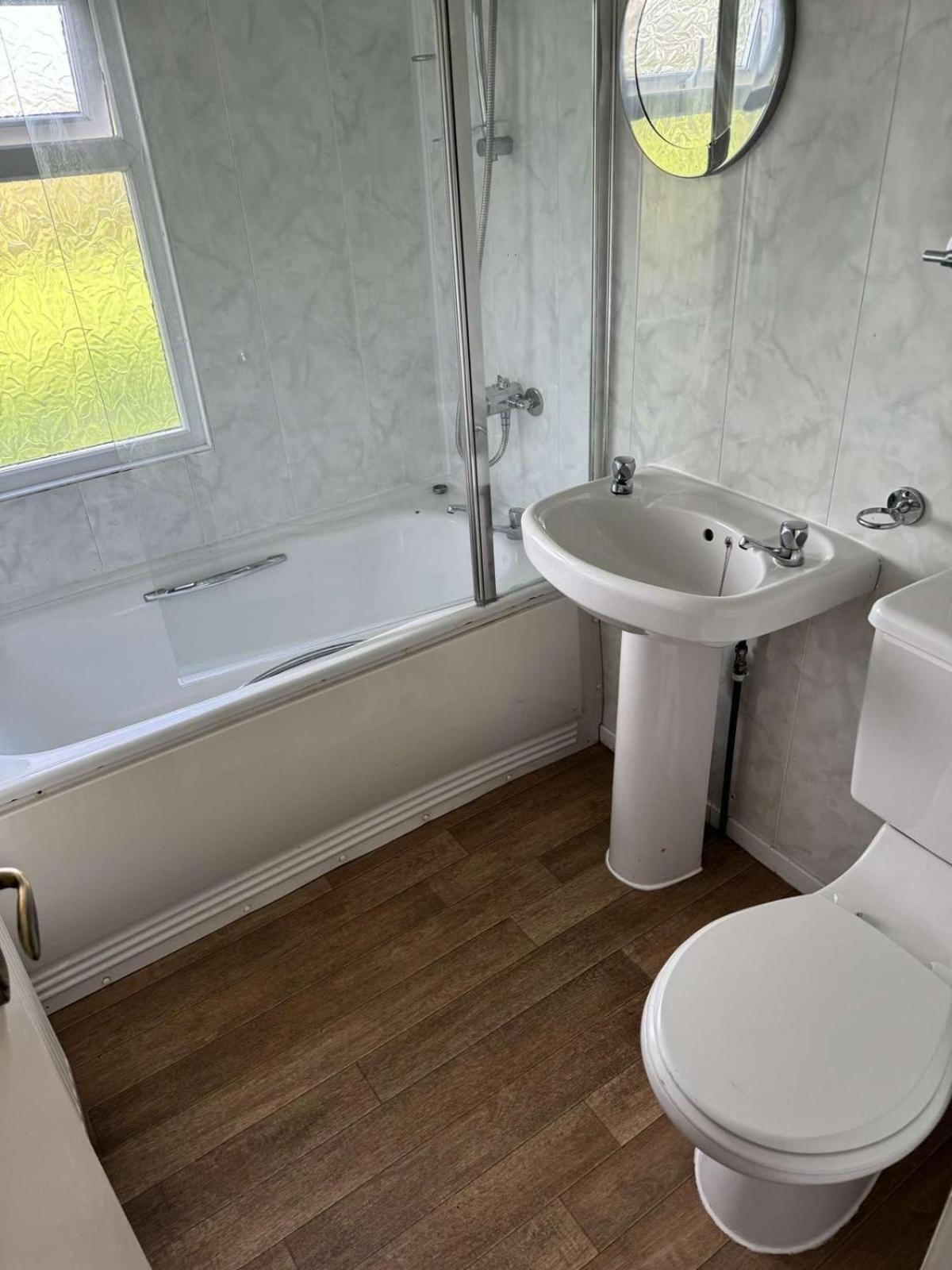 Ty Dderw Country Inn Moelfre Ruang foto