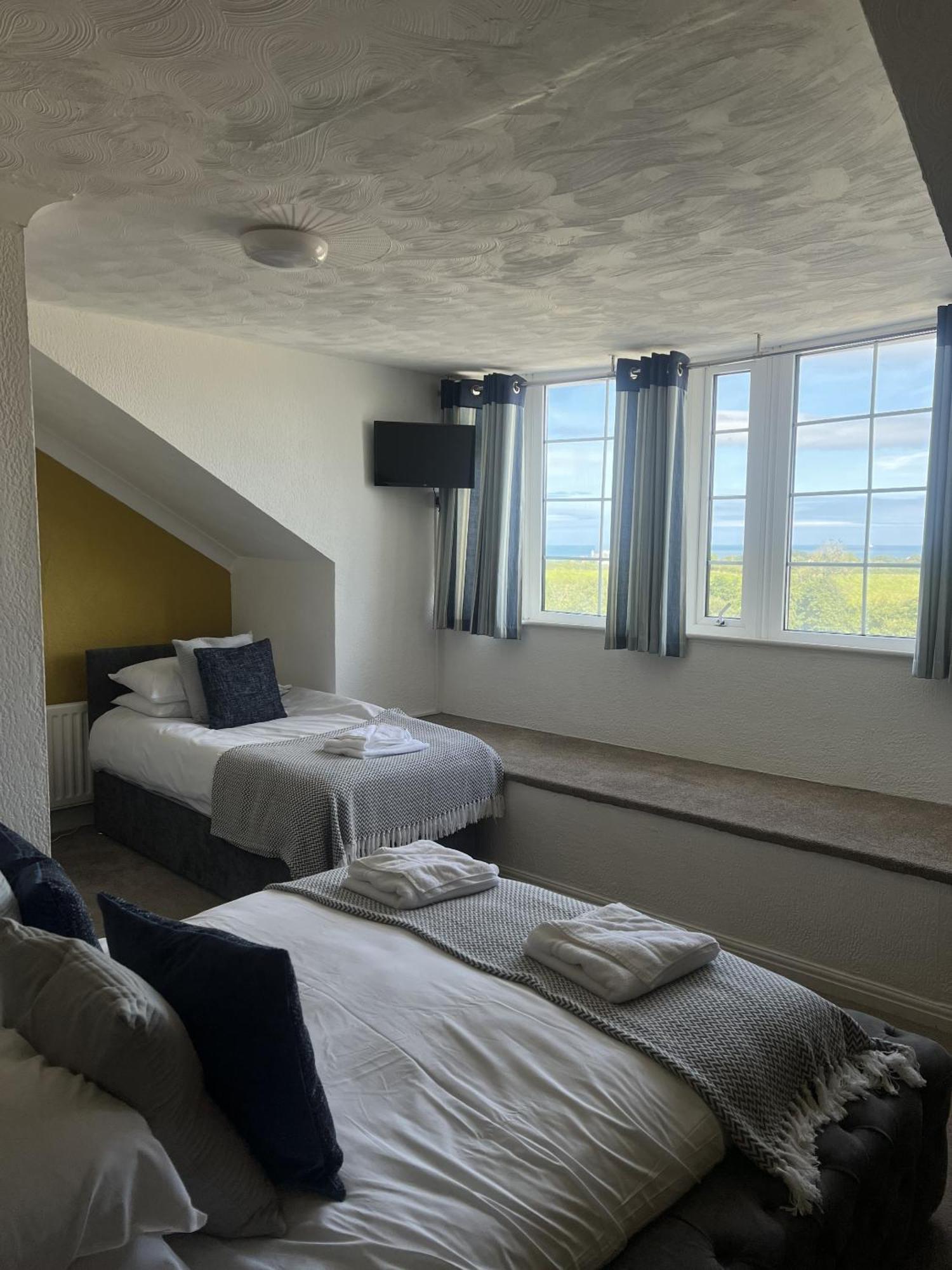 Ty Dderw Country Inn Moelfre Ruang foto