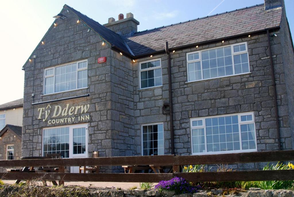 Ty Dderw Country Inn Moelfre Bagian luar foto
