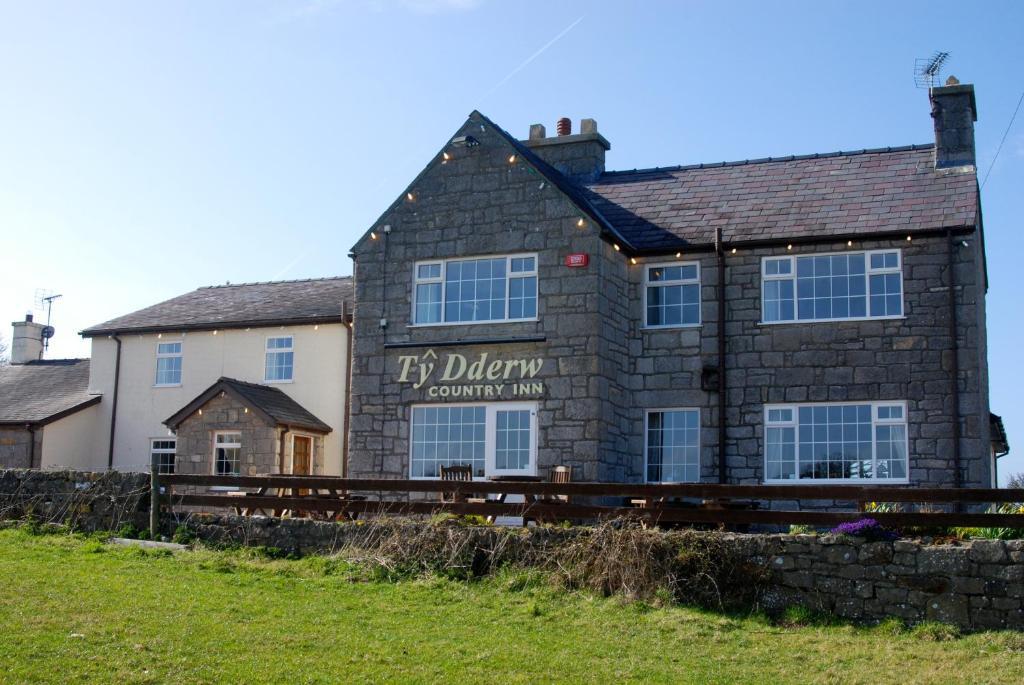Ty Dderw Country Inn Moelfre Bagian luar foto